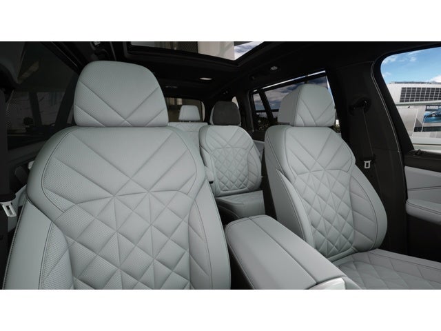 2027 BMW X7 Base