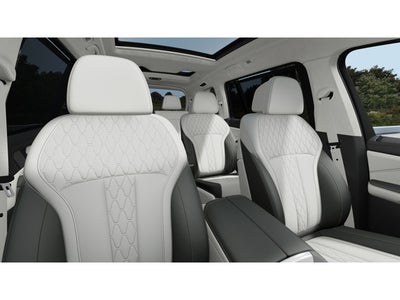 2027 BMW X7 Base