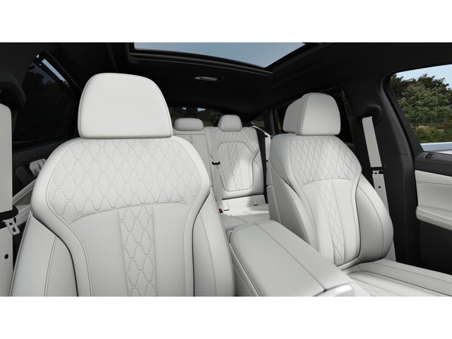 2026 BMW X6 Base