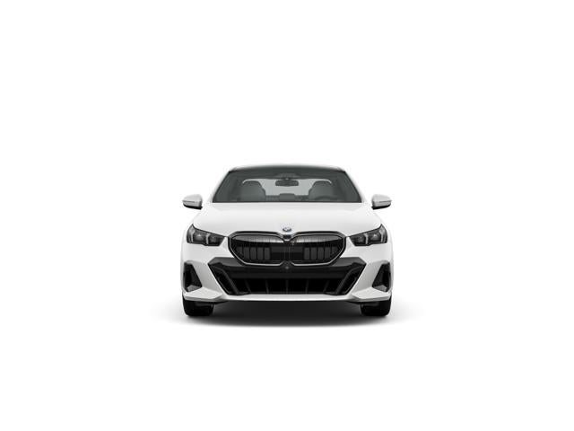 2027 BMW 550e Base