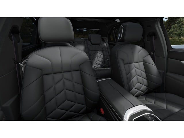 2026 BMW 760i Base