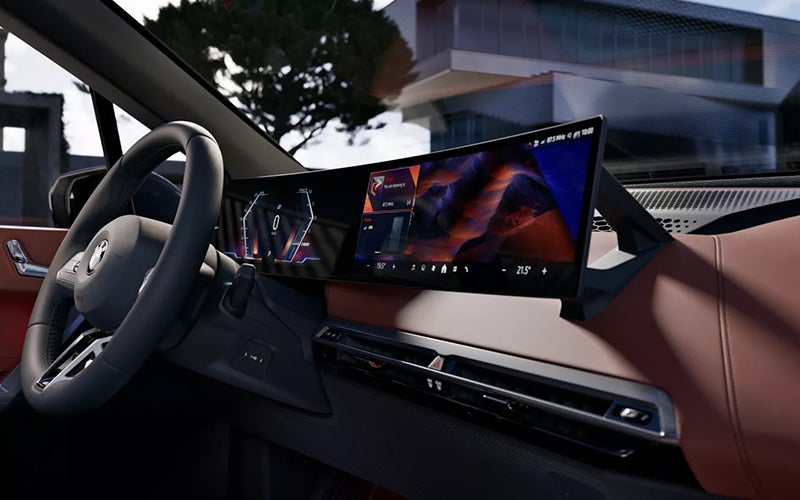 The BMW iX Curved Display. | Tom Bush BMW Orange Park in Jacksonville FL