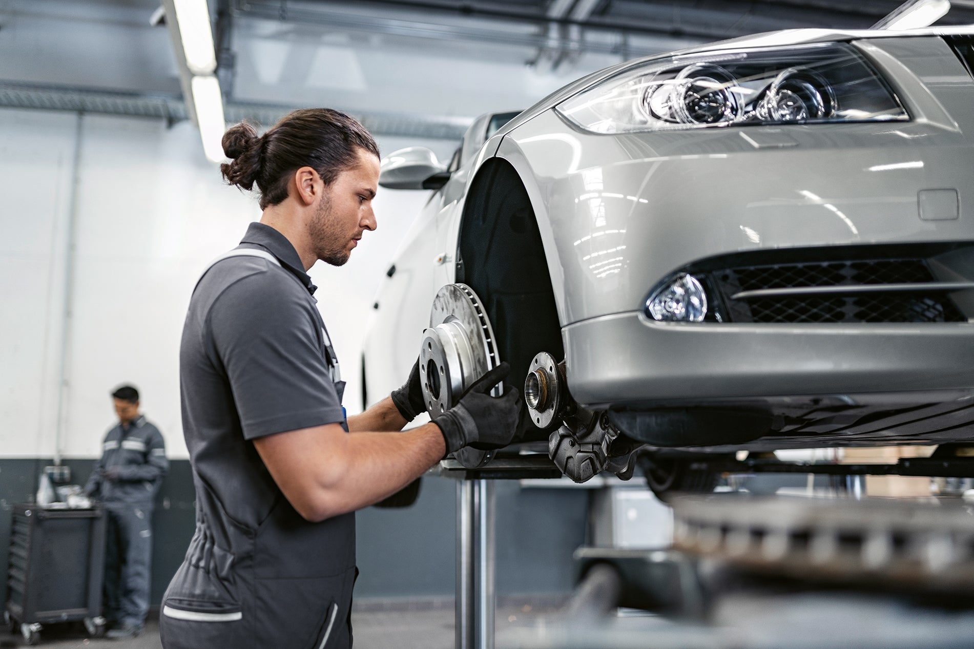 Tom Bush BMW of Orange Park: BMW Dealership in Orange Park, FL